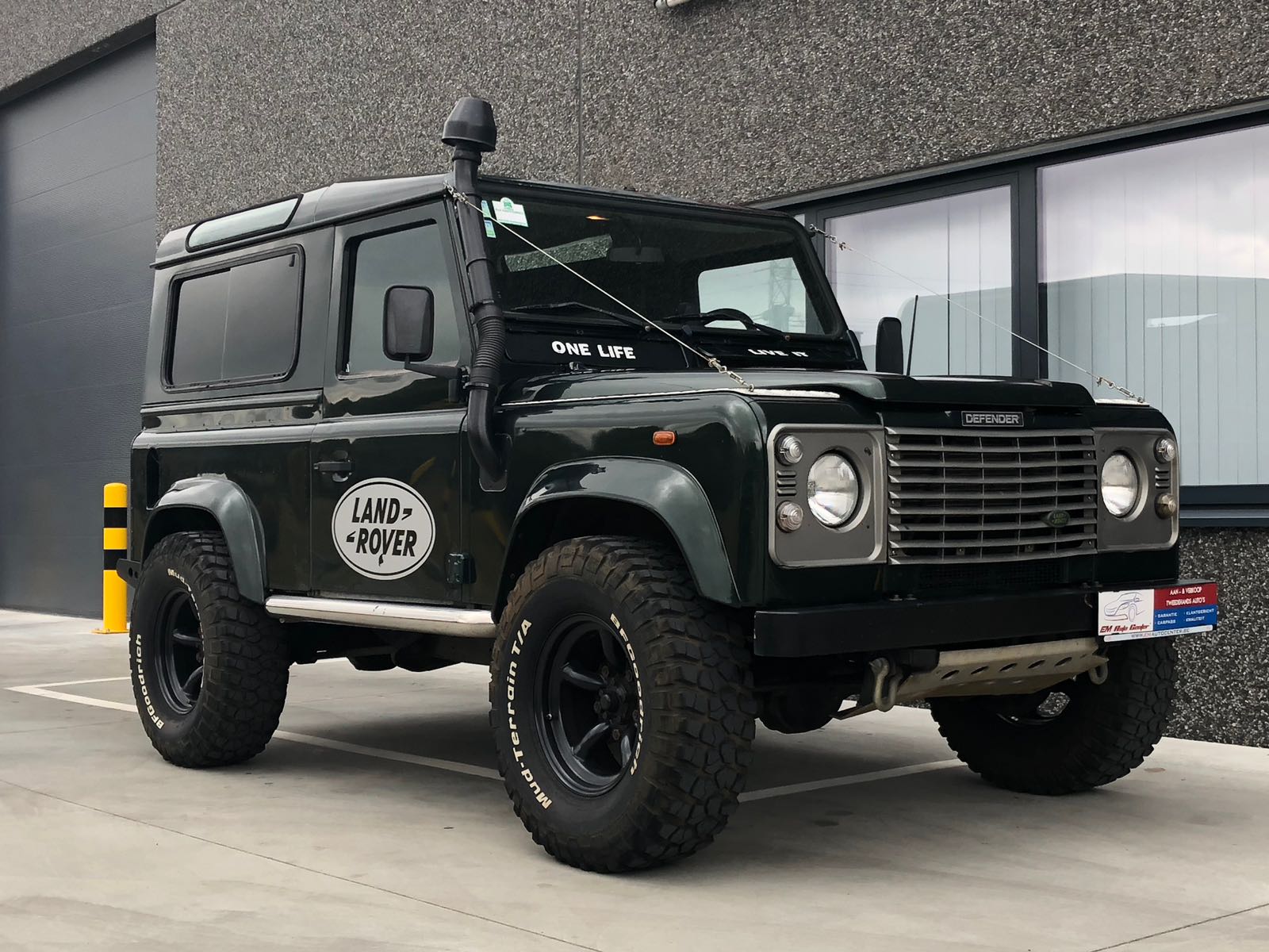 Kalmte besteden beginnen Land Rover Defender 2.5 Td4 te koop in Waasmunster